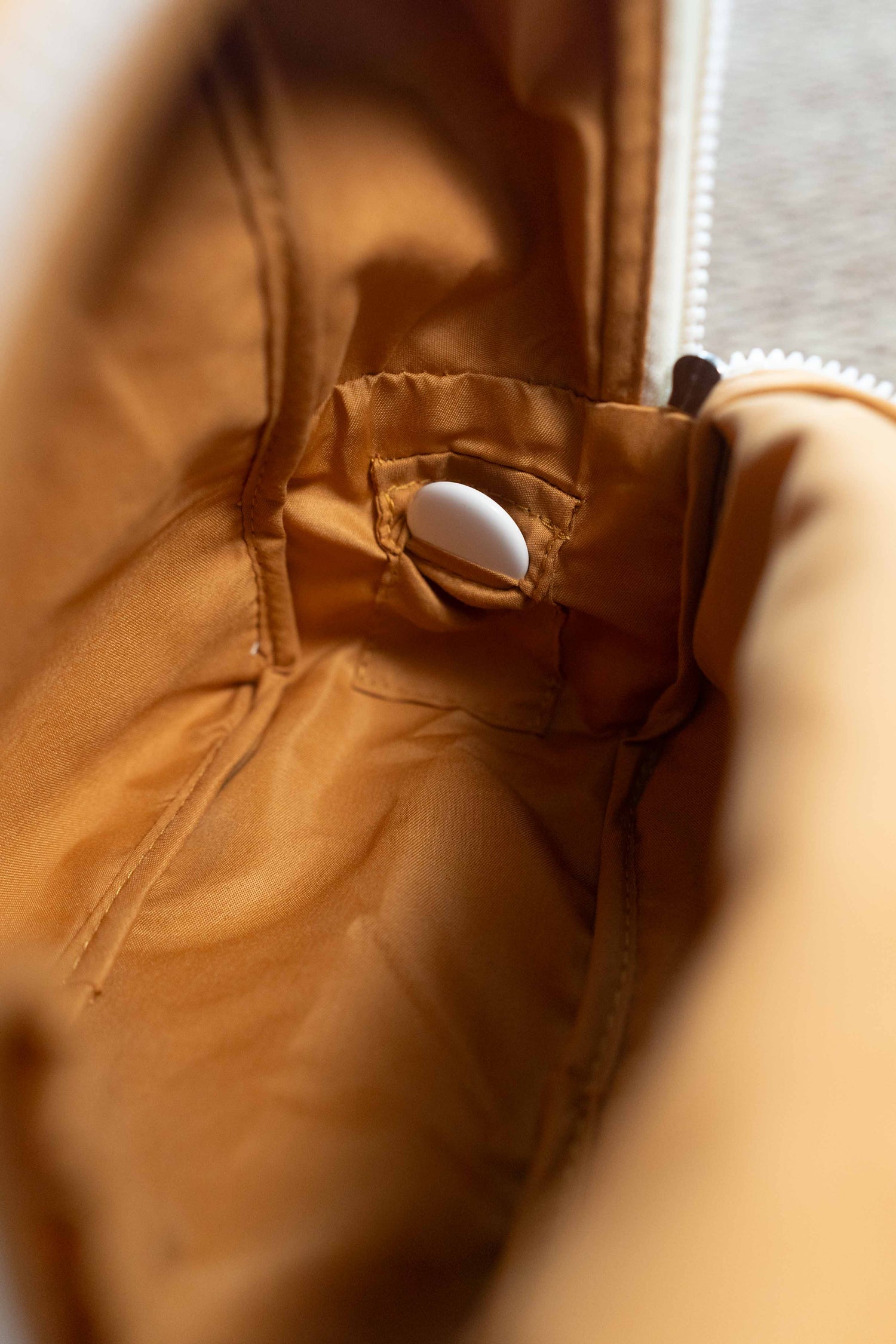 pochette pour cacher un air tad dans me sac romea
